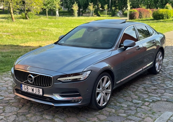 Volvo S90 cena 92900 przebieg: 239000, rok produkcji 2016 z Goniądz małe 92